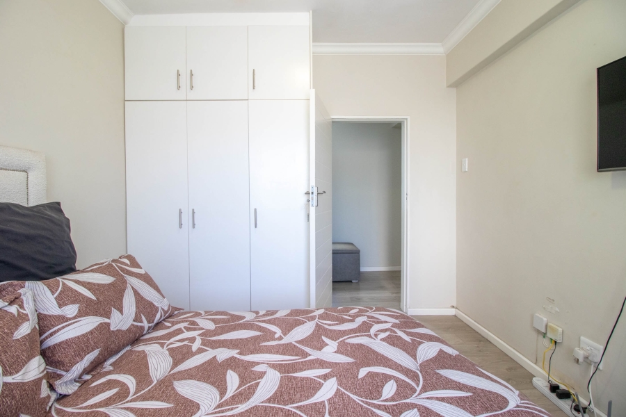 To Let 2 Bedroom Property for Rent in Sea Point Western Cape